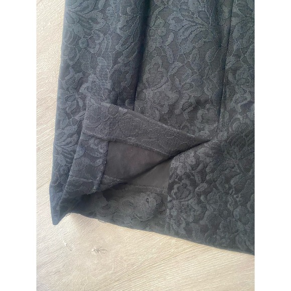 NWOT‎ Trina Turk Black Lace Knee Length Dress Size 6 - Picture 3 of 9